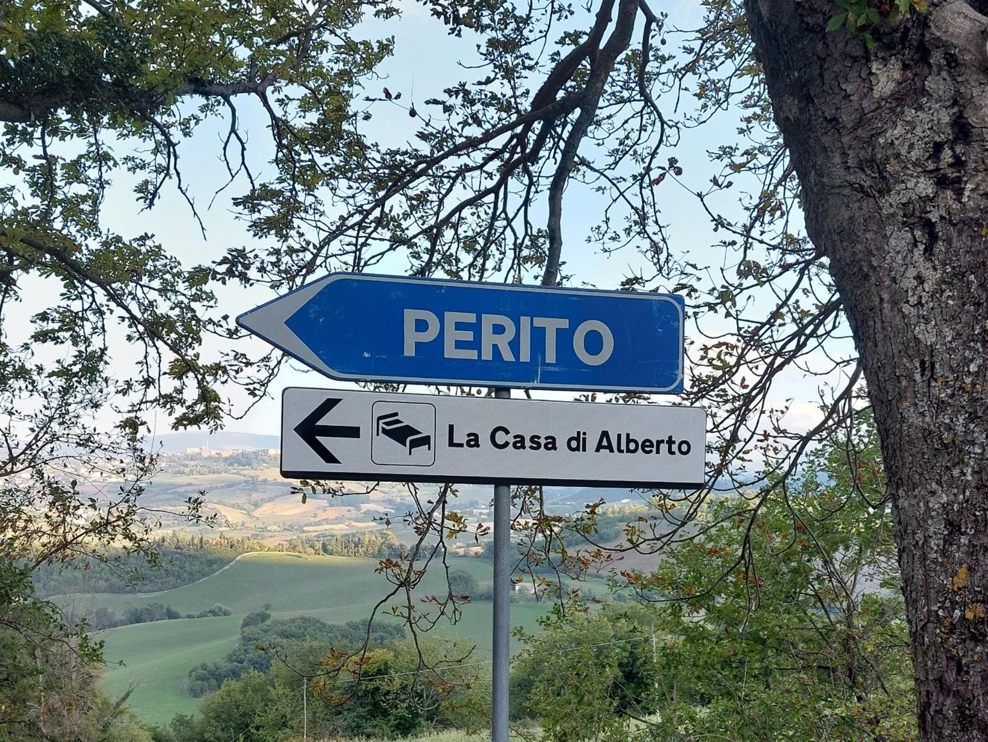La Casa Di Alberto Camerino Kültér fotó